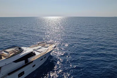 Monachus 70 Fly