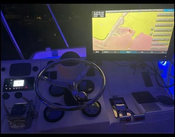 Silverback Yacht Photos Pics 