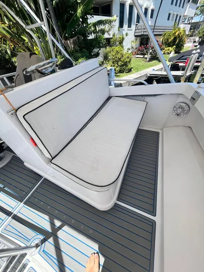 Silverback Yacht Photos Pics 