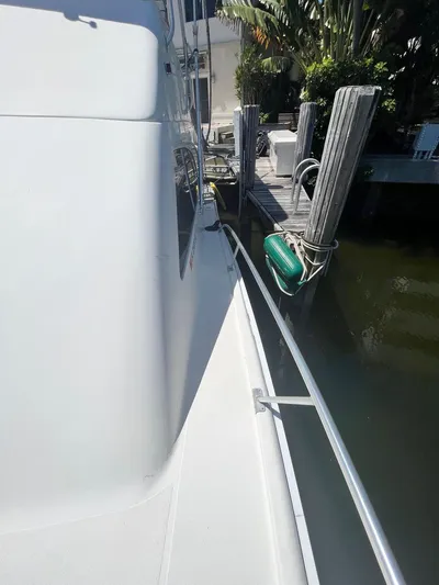 Silverback Yacht Photos Pics 