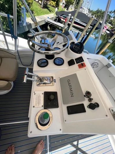 Silverback Yacht Photos Pics 