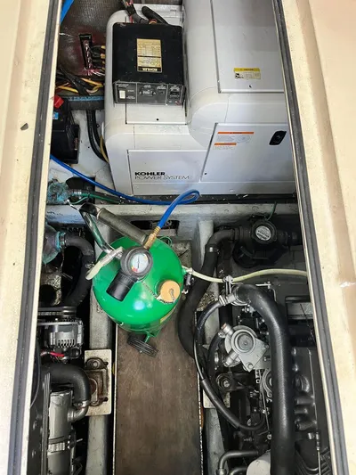 Silverback Yacht Photos Pics 