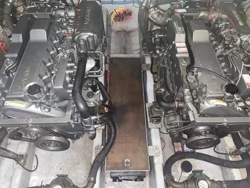 Silverback Yacht Photos Pics 