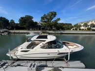 2017 Sea Ray 350 SLX
