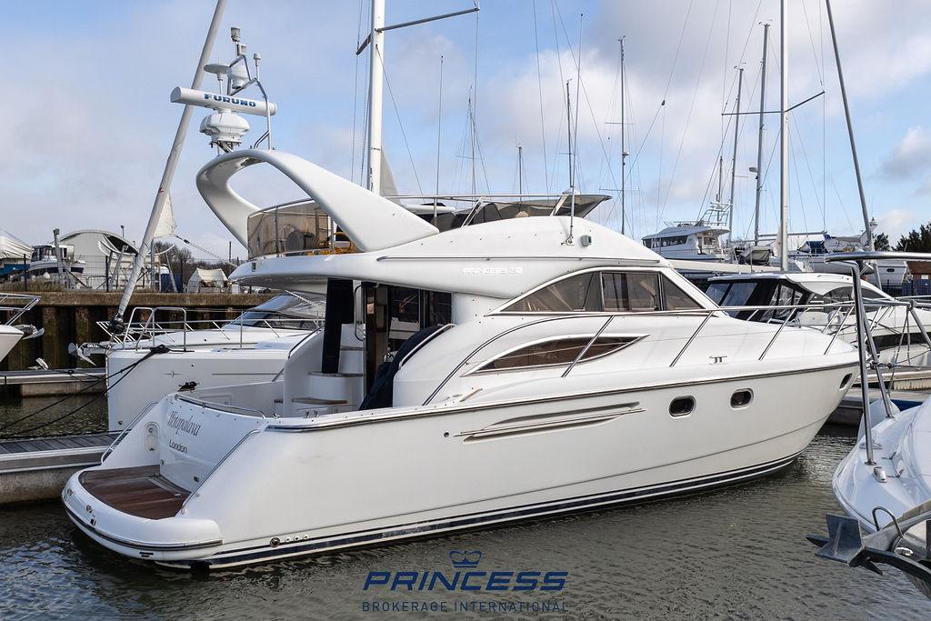 2002 Princess 38 Flybridge for sale - YachtWorld