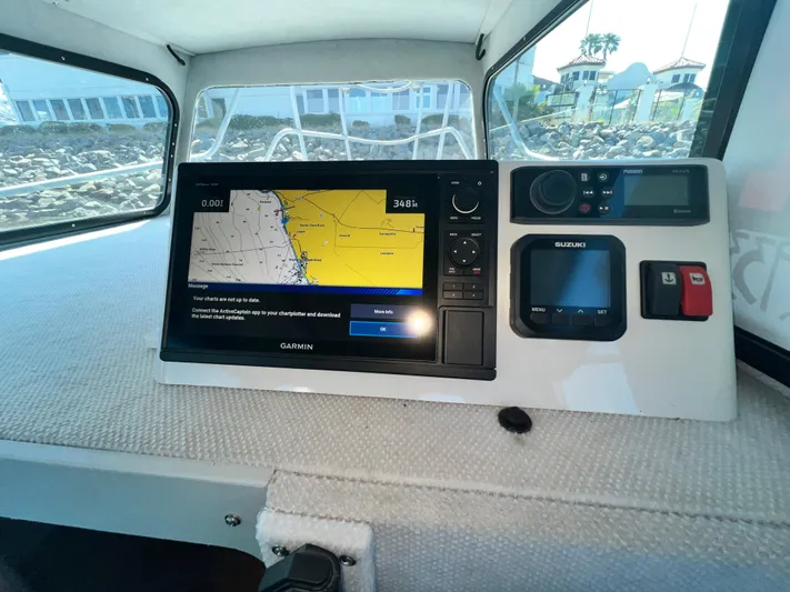 Acb Yacht Photos Pics ACB 30 boat dashboard with navigation system and controls, 2003 model.