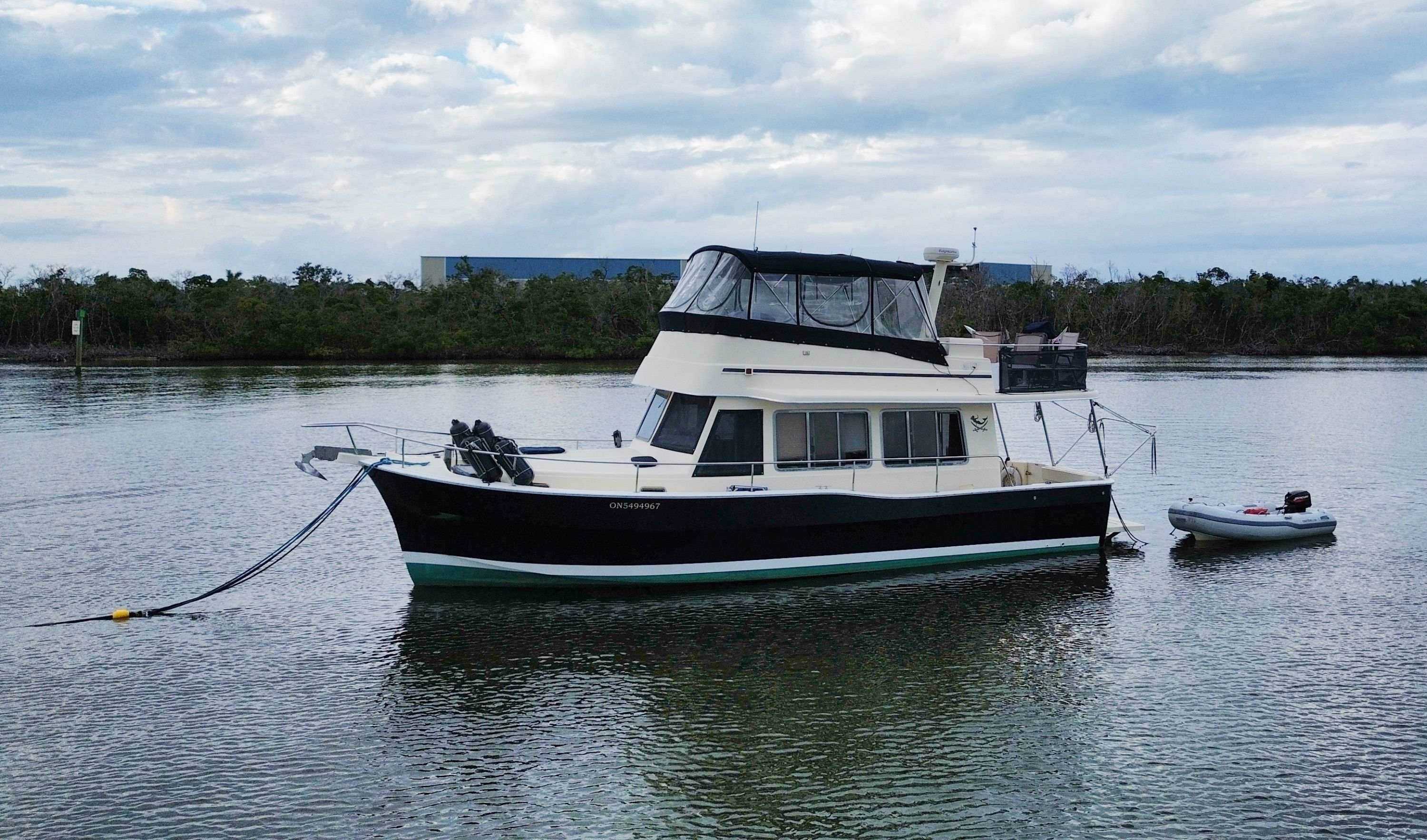 Mainship 400 Trawler