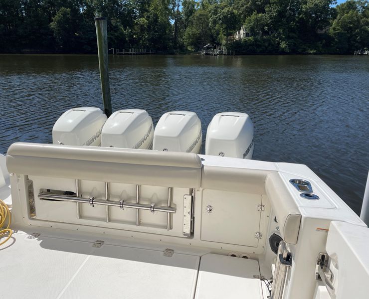 2020 Boston Whaler 380 Outrage