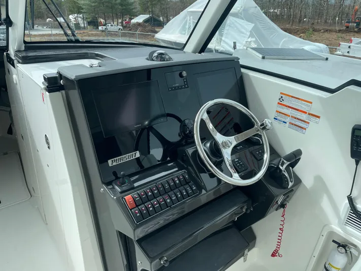 Sea Horse Yacht Photos Pics Helm with Joystick