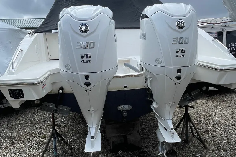 Sea Horse Yacht Photos Pics Twin Yamaha 300's