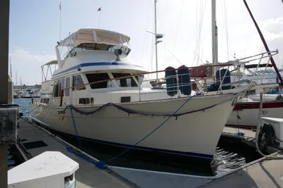 Tollycraft 48 Cockpit Motor Yacht