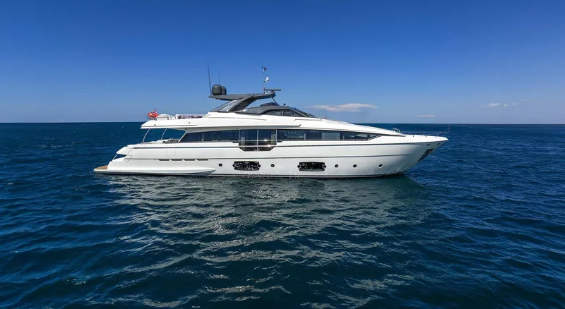 Blue Dodo Yacht Photos Pics FERRETTI_YACHTS_960_BLUE_DODO