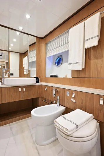 Blue Dodo Yacht Photos Pics FERRETTI_YACHTS_960_BLUE_DODO