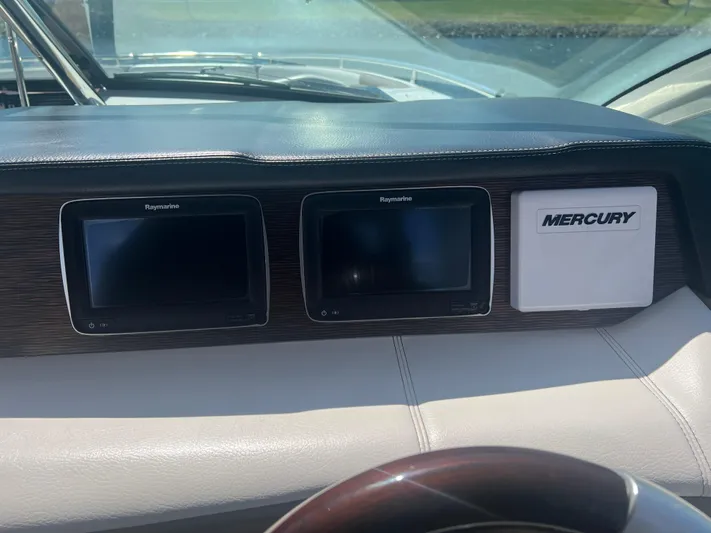  Yacht Photos Pics Dashboard of 2015 Four Winns H350 boat with Mercury displays.