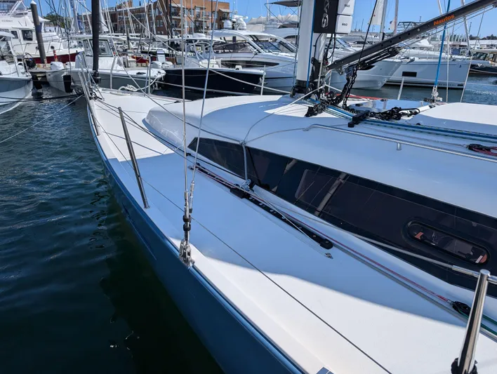 Blue Yonder Yacht Photos Pics J 112e Blue Yonder