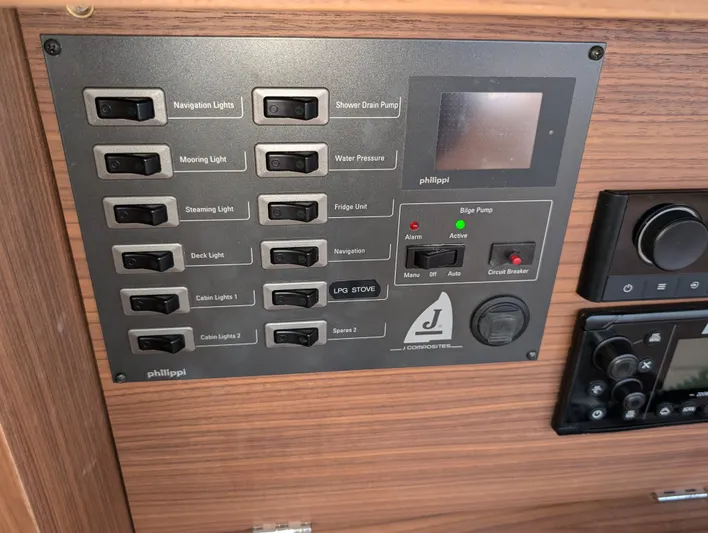 Blue Yonder Yacht Photos Pics J 112e Blue Yonder