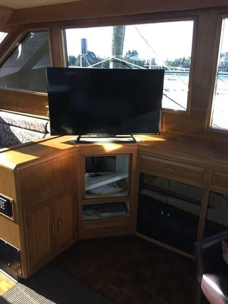 1989 Camargue Cockpit Motor Yacht