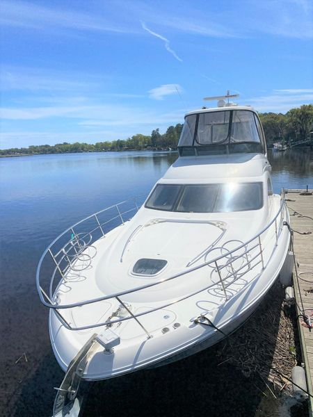 2005 Sea Ray 52 Sedan Bridge