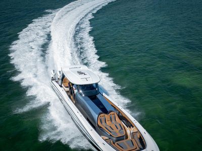 Yacht