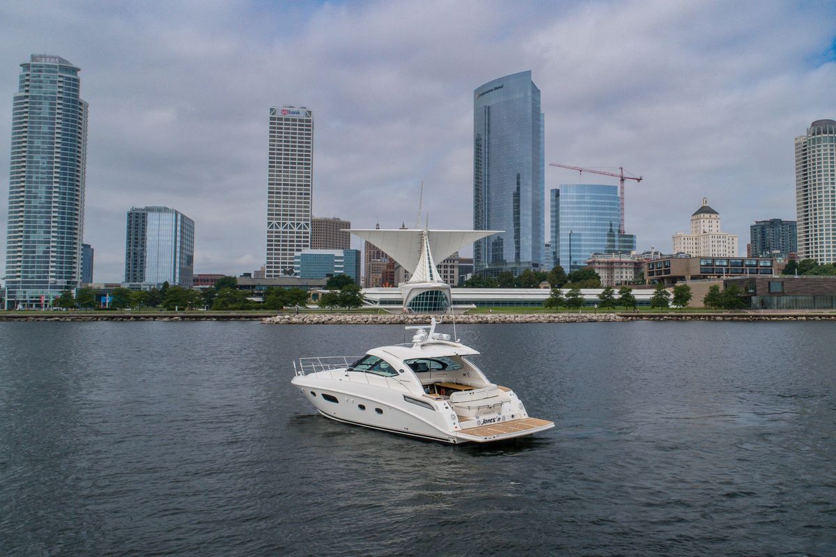 2009 Sea Ray 47 
