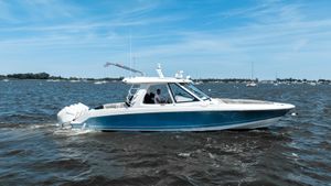 2020 38' Boston Whaler-38 Realm Monmouth Beach, NJ, US