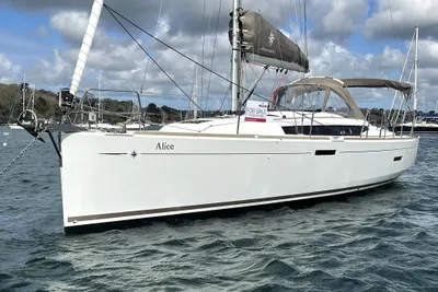 2015 Jeanneau Sun Odyssey 379