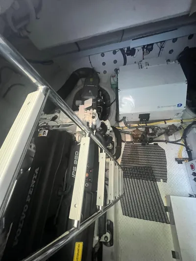 Mon Cheri Yacht Photos Pics Engine room of 2018 Cruisers Yachts 54 Cantius with Volvo Penta components.