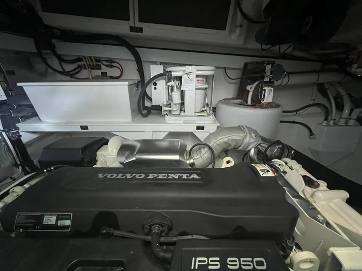 Mon Cheri Yacht Photos Pics Engine room of 2018 Cruisers Yachts 54 Cantius with Volvo Penta IPS 950.