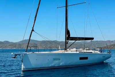 2022 Beneteau First 53