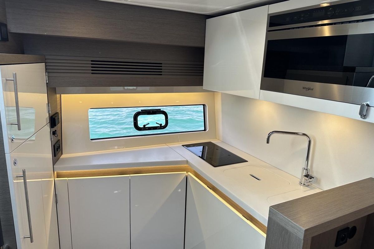 2022 Beneteau 48 