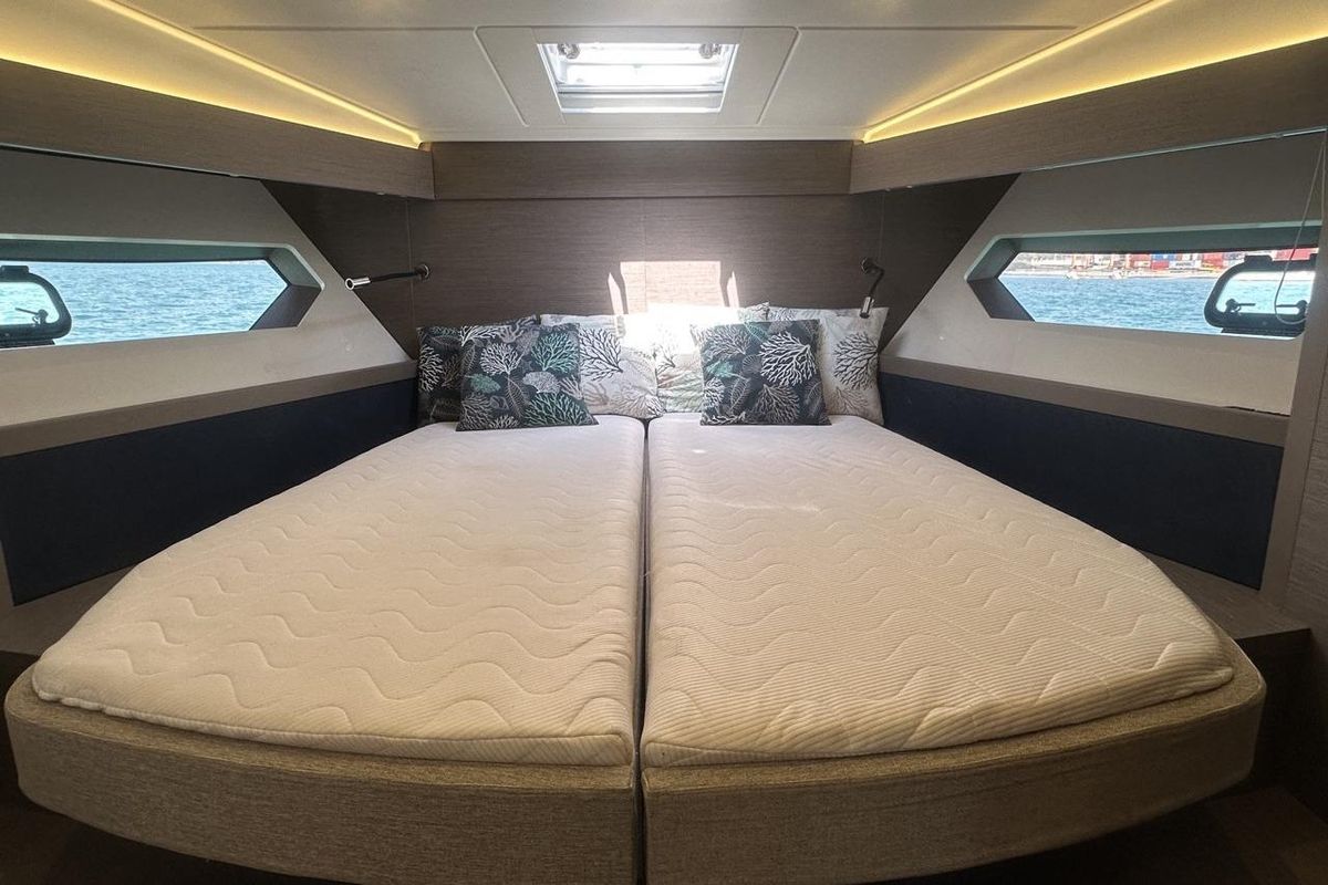 2022 Beneteau 48 