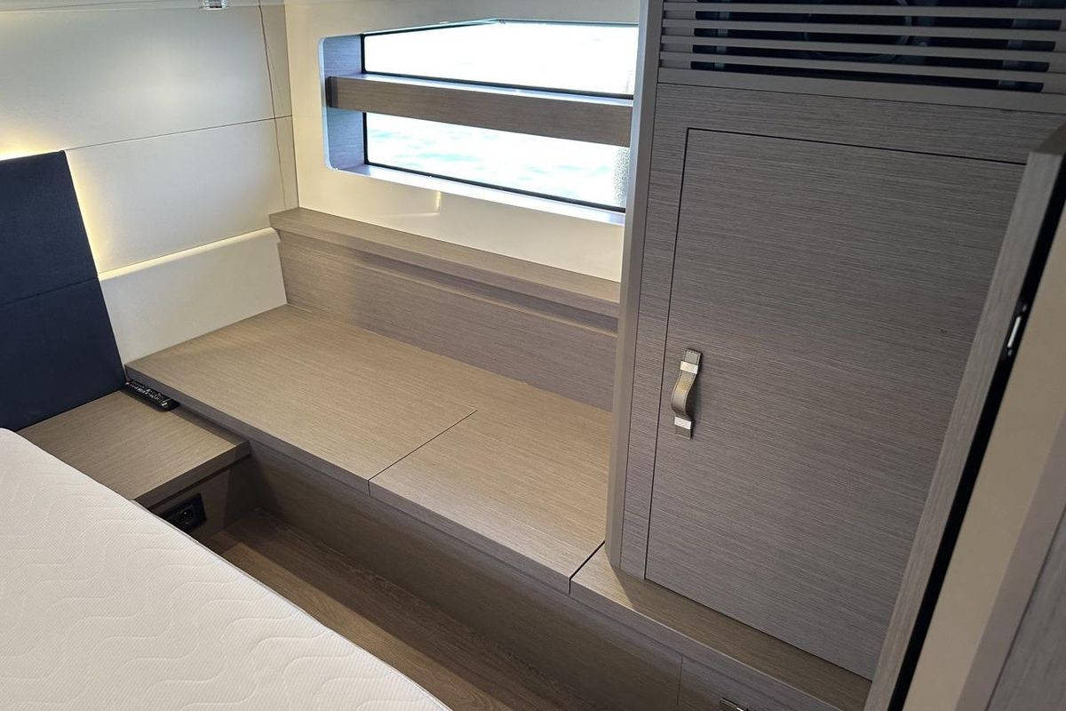 2022 Beneteau 48 