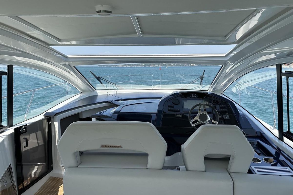 2022 Beneteau 48 