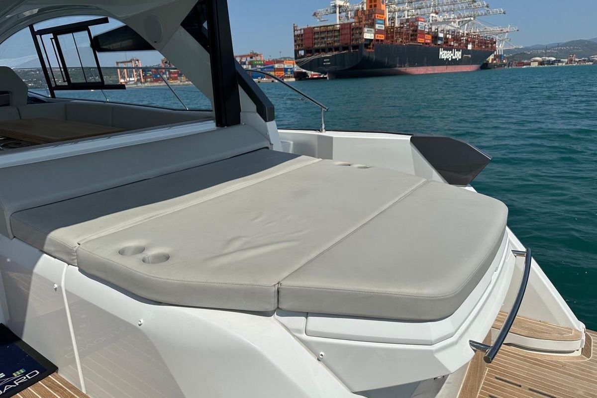 2022 Beneteau 48 
