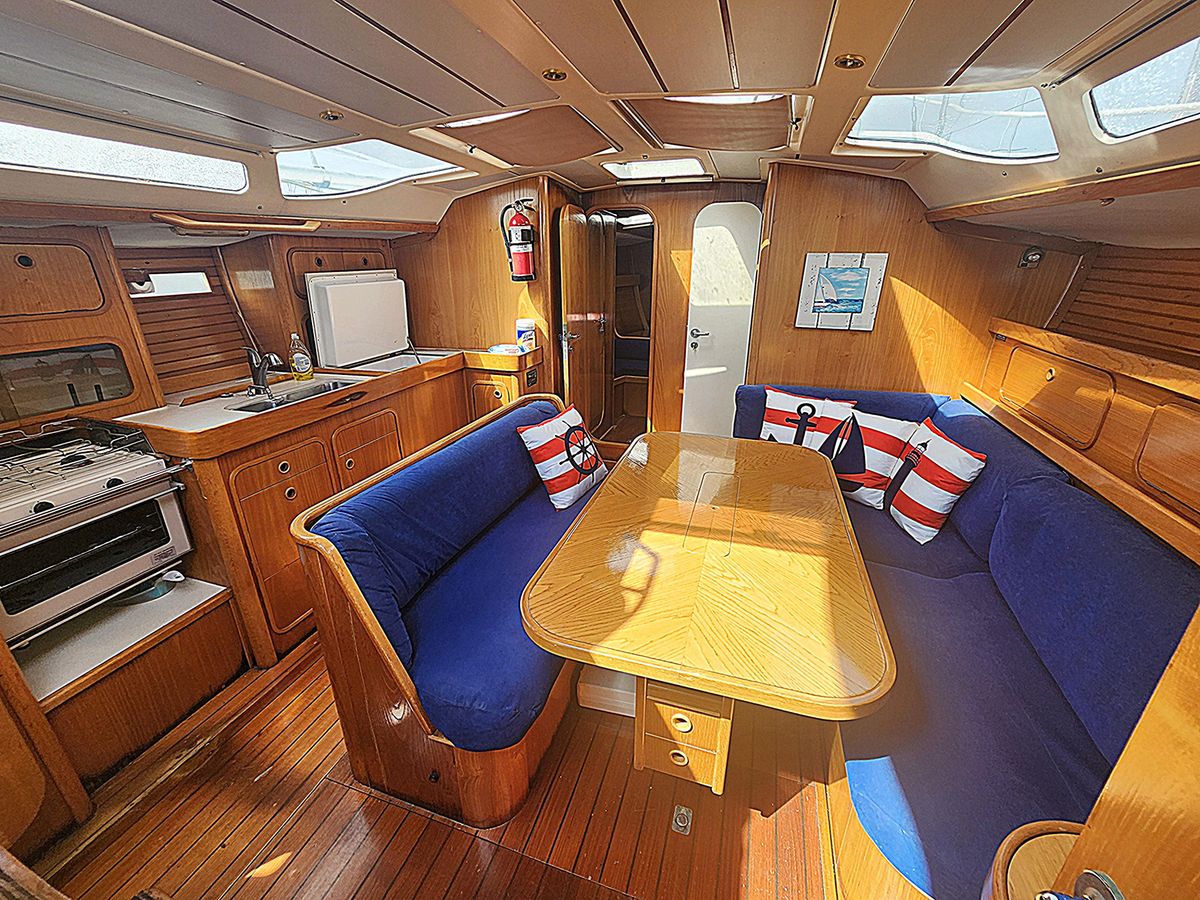 1990 Beneteau 42 