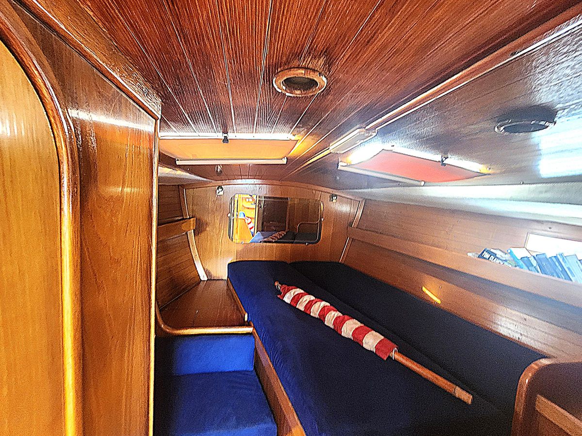 1990 Beneteau 42 