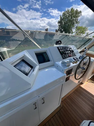 Pax III Yacht Photos Pics Flybridge Helm