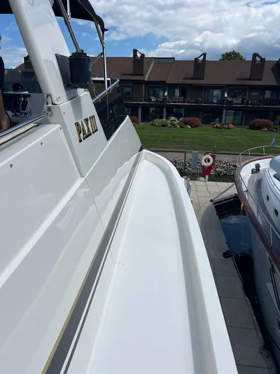 Pax III Yacht Photos Pics Flybridge area