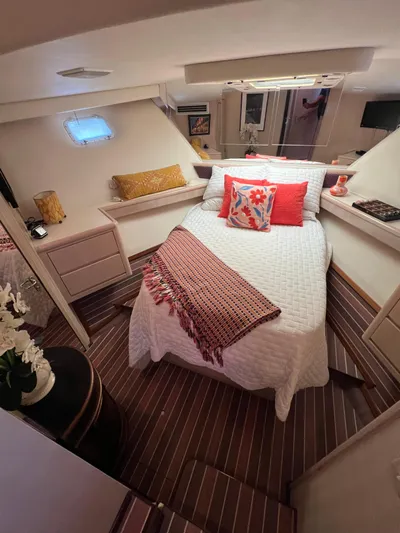 Pax III Yacht Photos Pics Forward Stateroom