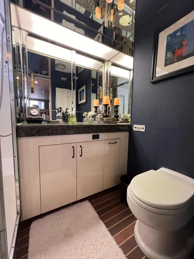 Pax III Yacht Photos Pics Guest Head