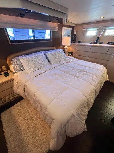 Pax III Yacht Photos Pics Master Bed