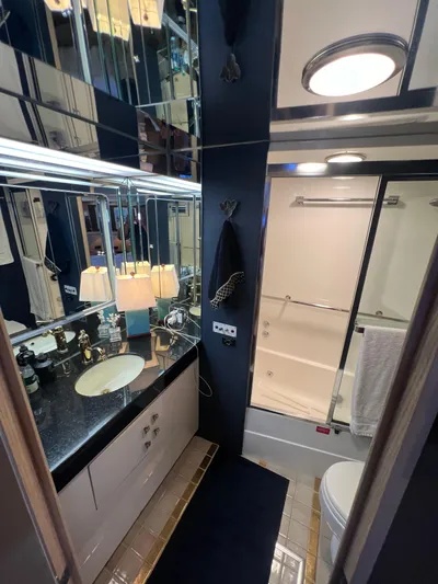 Pax III Yacht Photos Pics Master Shower