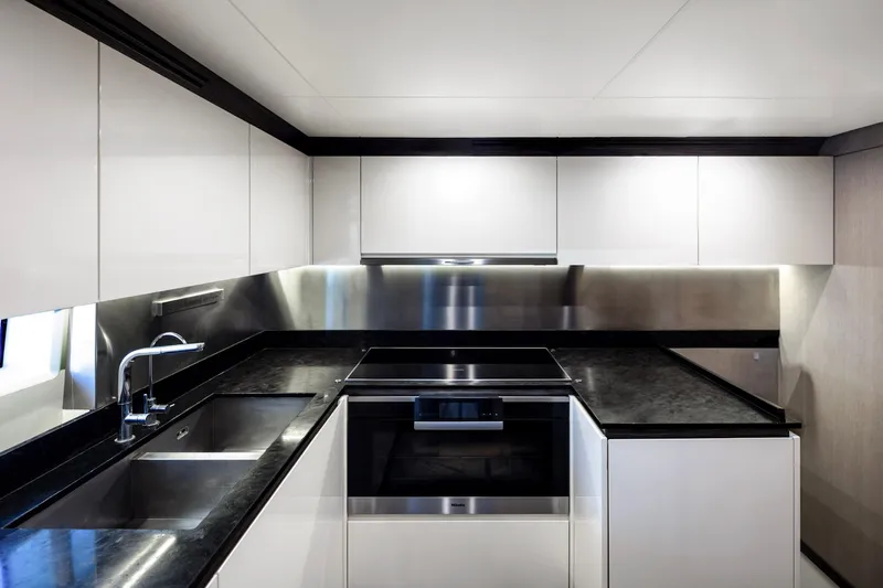 Indigo Yacht Photos Pics 