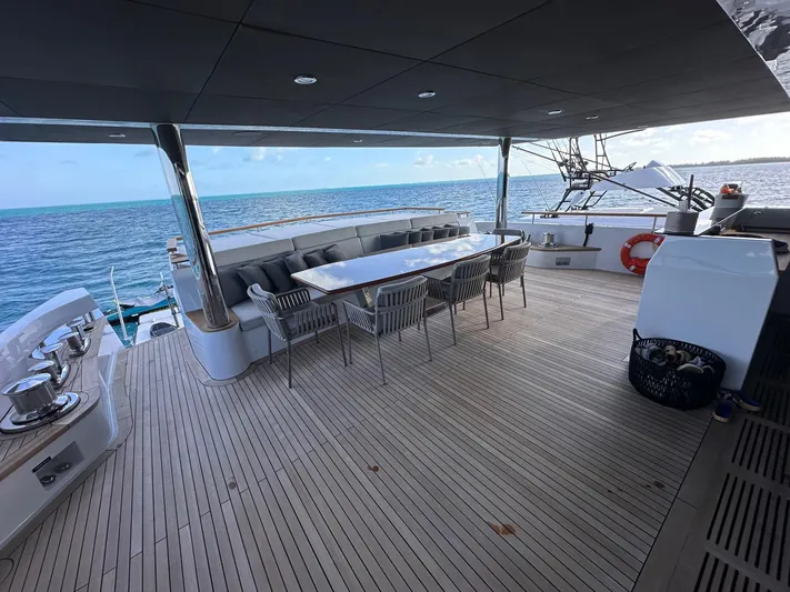 Eau La La Yacht Photos Pics 