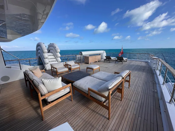 Eau La La Yacht Photos Pics 