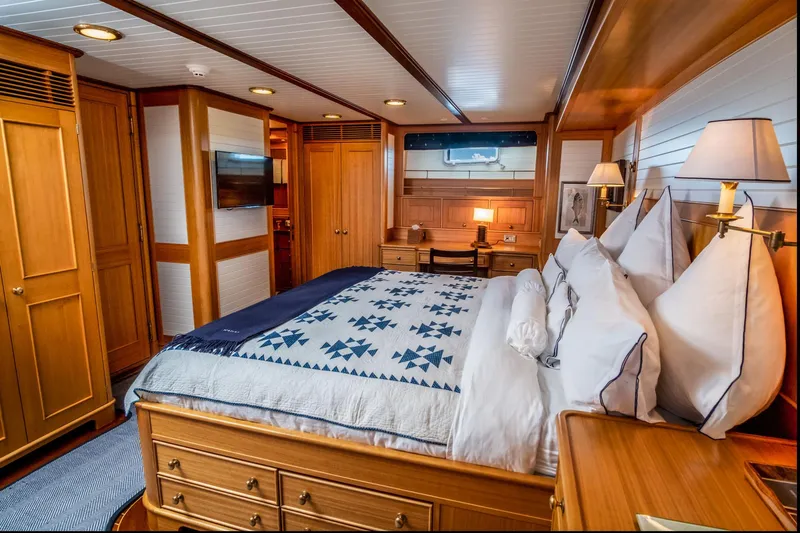 Fortuna Yacht Photos Pics Master Stateroom
