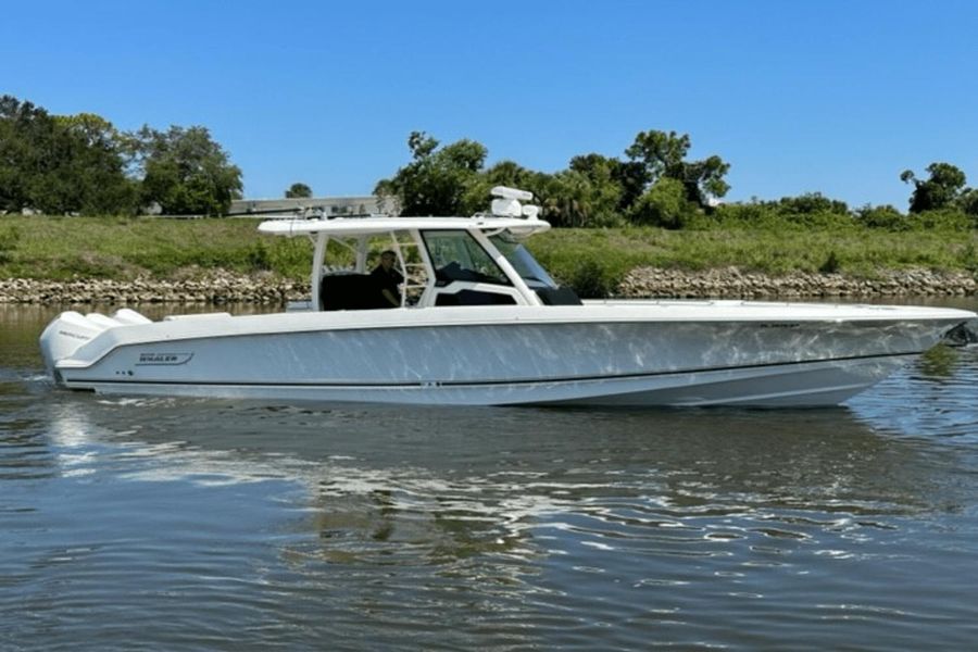 2021 Boston Whaler 380 Outrage