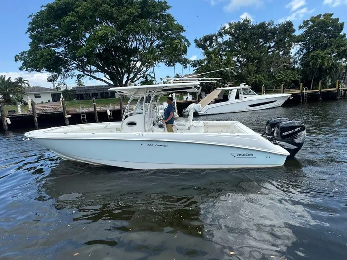 Sun & Sand Yacht Photos Pics 