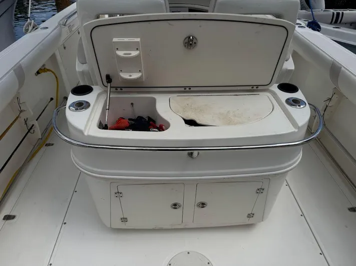 Sun & Sand Yacht Photos Pics 