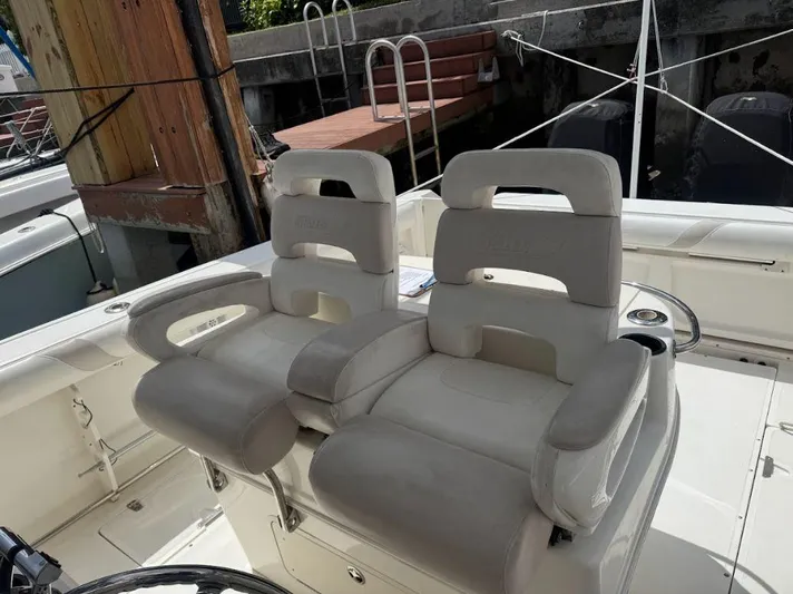 Sun & Sand Yacht Photos Pics 